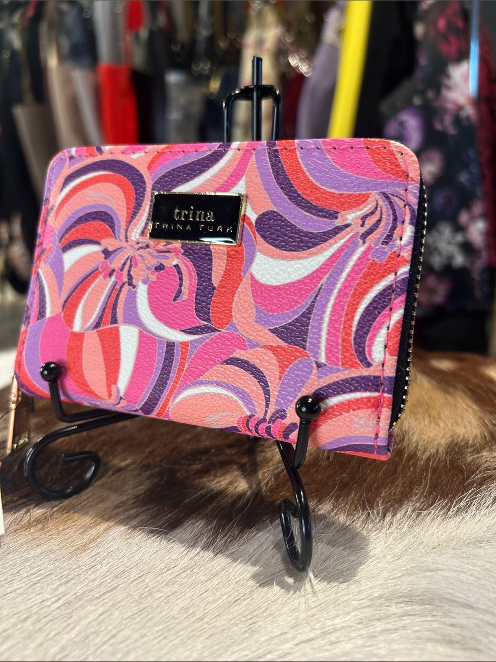 Trina Turk Pink & Purple Swirl Sea Anemone Zip Wallet 5”x 3.5” NWT - Picture 3 of 8